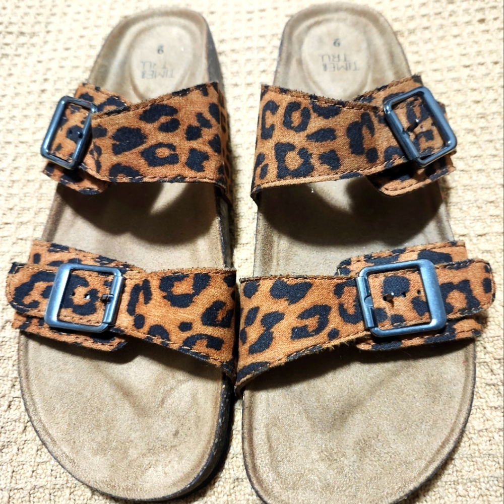Time n True women's sandals in leopard print sz 9.5
